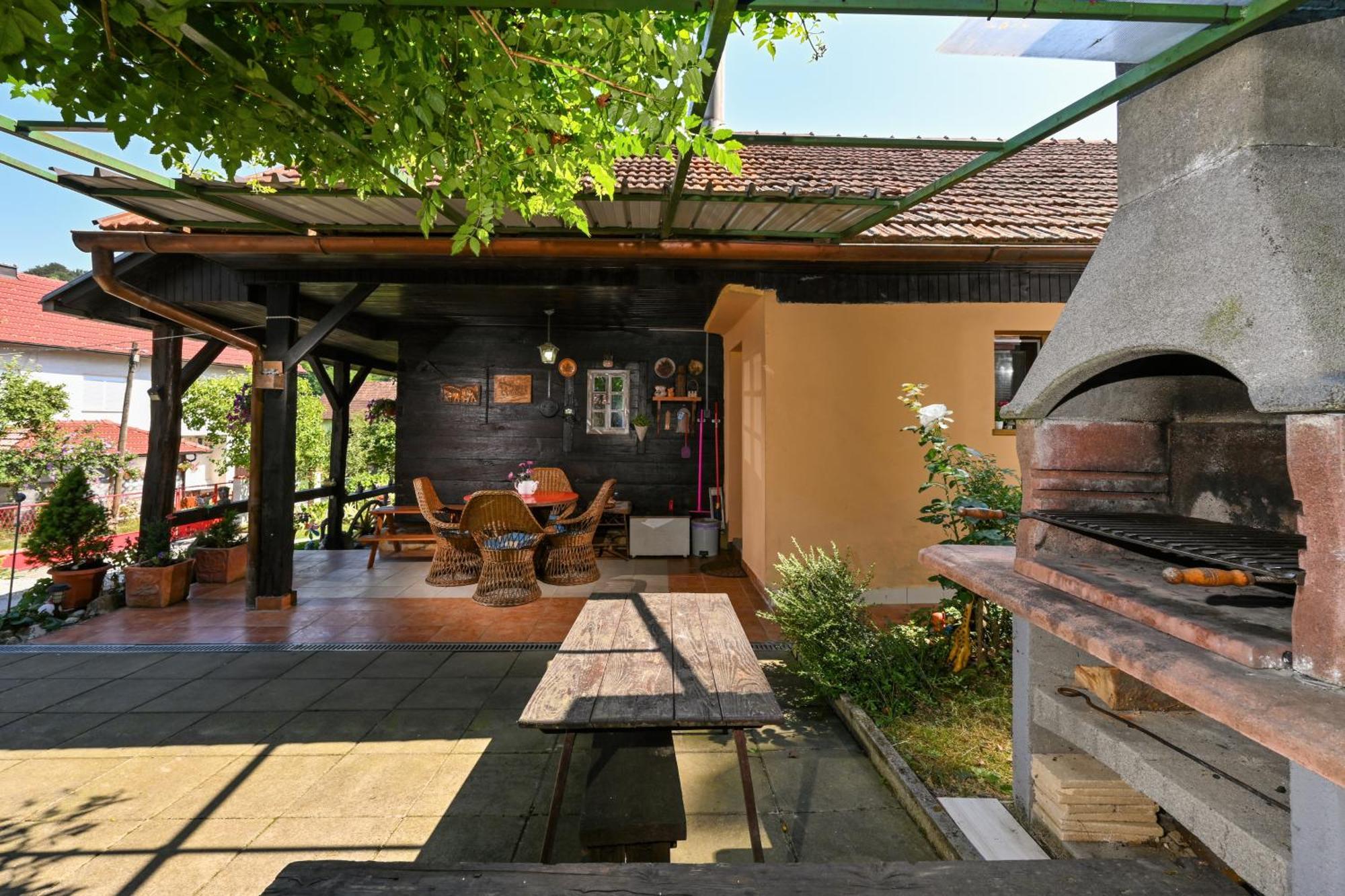 Kuca Viola, Traditional Wooden House In Tuhelj Esterno foto